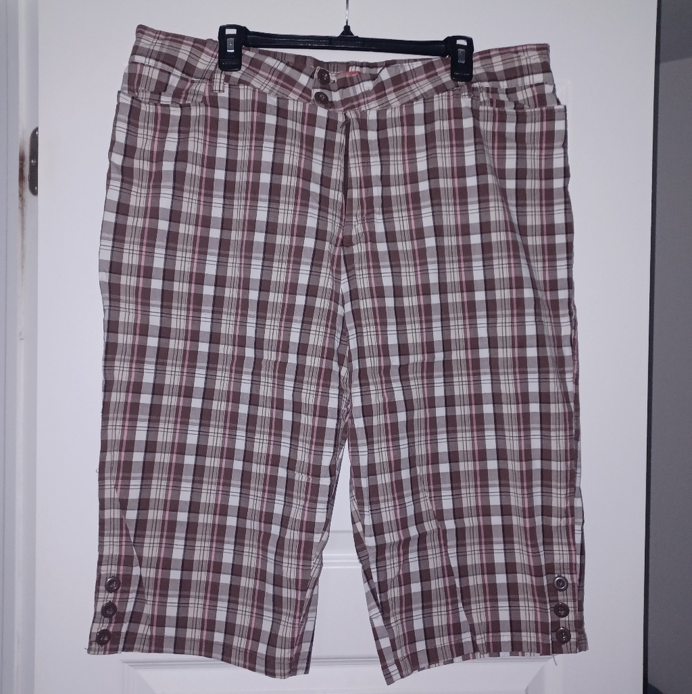 Women’s Brown Plaid Bermuda Shorts